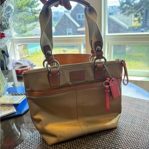 Coach shoulder bag
